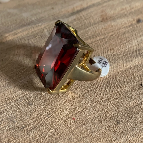 Ring - Picture 2 of 5